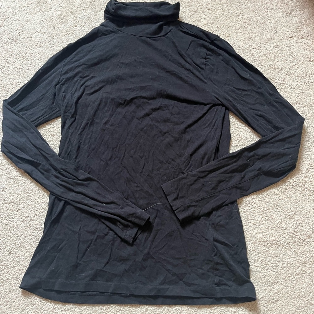 Black j crews turtle neck